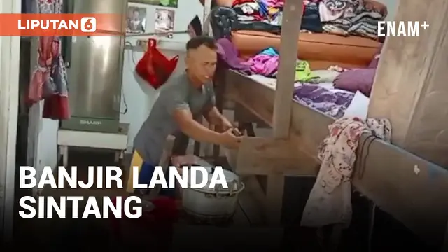 Diterjang Banjir, Warga Terpaksa Bikin Panggung dalam Rumah