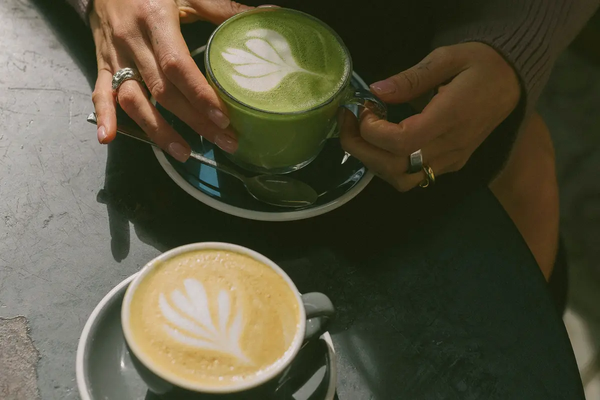 Kepribadian Orang Berdasarkan Minuman Favorit Kopi dan Matcha