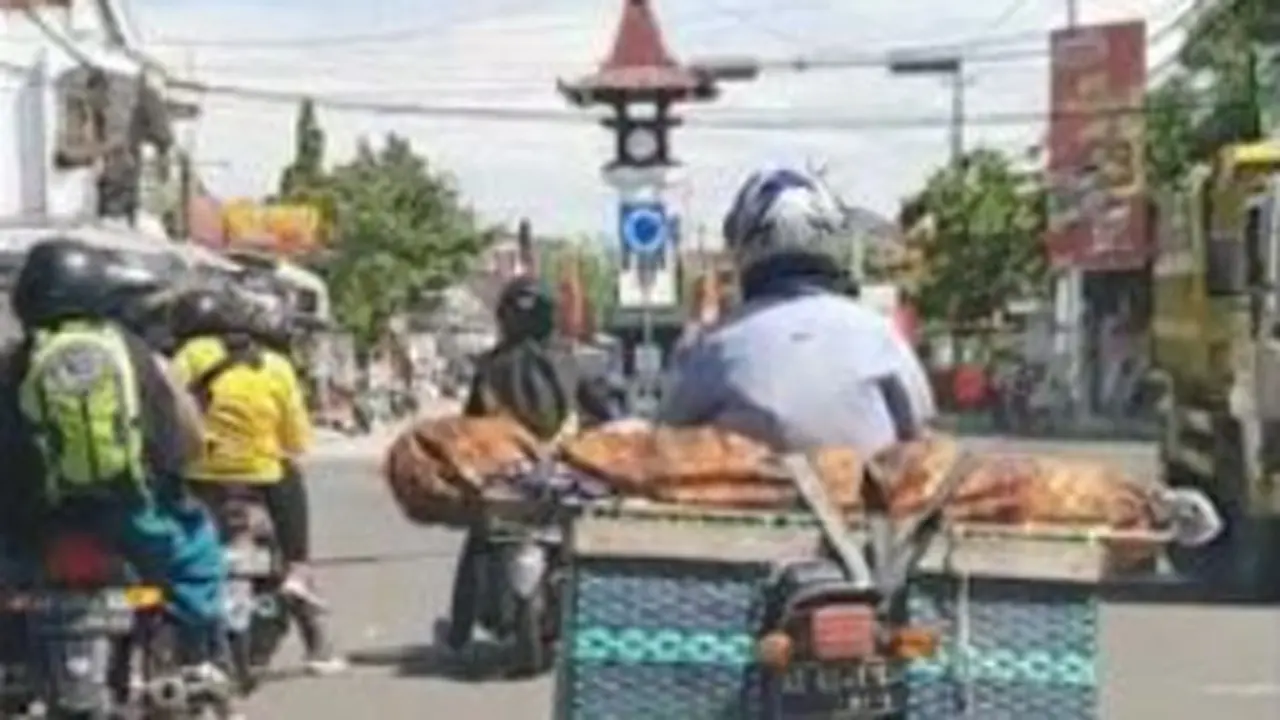 Viral Pengendara Sepeda Motor Bawa Jenazah di Jalanan Boyolali, Ini 4 Faktanya