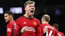 Hingga pekan ke-25 Premier League musim 2023/2024, striker anyar Manchester United asal Denmark, Rasmus Hojlund telah mencetak 7 gol dari 20 laga. Secara total ia telah mencetak 13 gol bagi MU di semua kompetisi musim ini dan menjadi top skor sementara Setan Merah. Jika konsisten mencetak gol hingga akhir musim ia berpeluang menyamai torehan 5 pendahulunya berikut sebagai pemain debutan yang mampu menjadi top skor Manchester United di semua kompetisi. (AFP/Darren Staples)