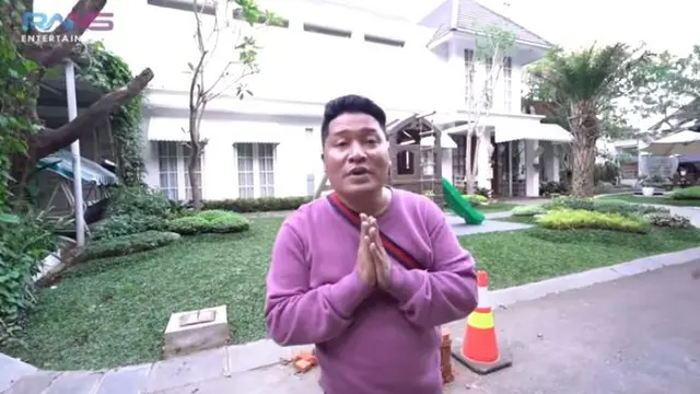 7 Potret Taman Rumah Raffi Ahmad, Keren dan Dilengkapi Arena Bermain