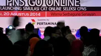 Kementerian Pendayagunaan Aparatur Negara dan Reformasi Birokrasi (KemenPAN-RB) dan Badan Kepegawaian Negara (BKN) secara resmi meluncurkan Simulasi CAT Online, (20/8/2014). (Liputan6.com/Miftahul Hayat)