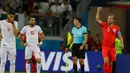 Pemain Inggris, Harry Kane merayakan gol pertama ke gawang Tunisia dalam penyisihan Grup G Piala Dunia 2018 di Volgograd Arena, Volgograd, Rusia, Senin (18/6). (AP Photo/Alastair Grant)