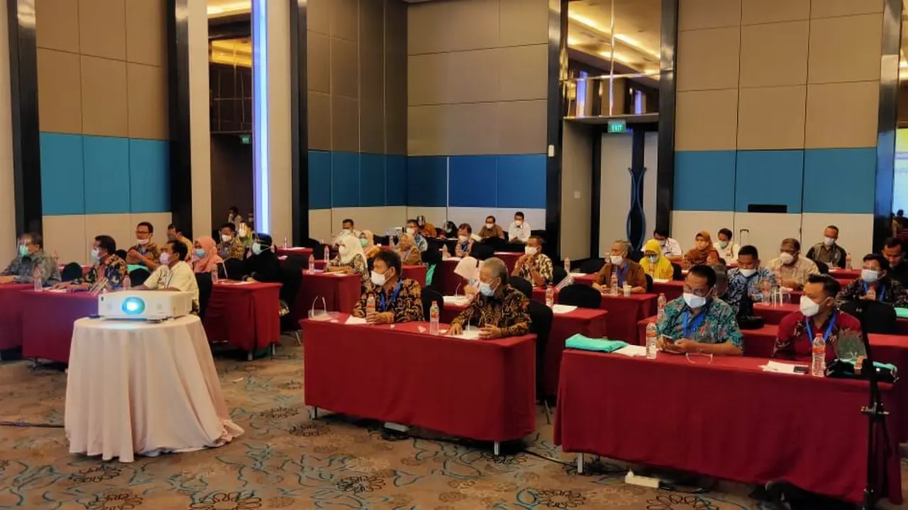 Kementerian Ketenagakerjaan melaksanakan Bimtek Asesor Akreditasi LPK tahun 2020 yang dilaksanakan di Hotel Mercure Alam Sutera Serpong, Tangerang Selatan (Tangsel), Rabu (14/10/2020).