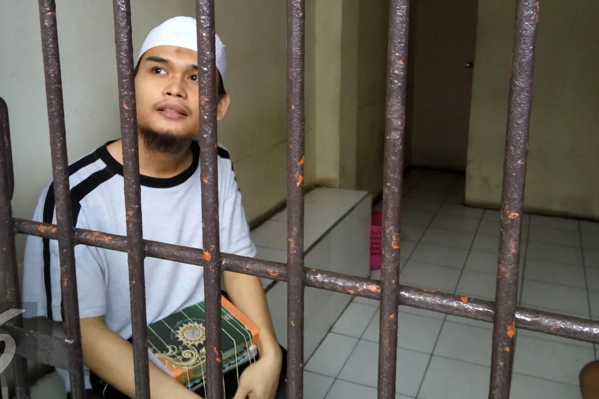 Penganiaya Farah Dibba, Rachmat Sesario