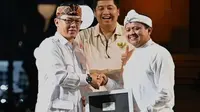 Bupati Sumedang Dony Ahmad Munir Gabung Gerindra, Terima KTA dari Sekjen Sugiono
