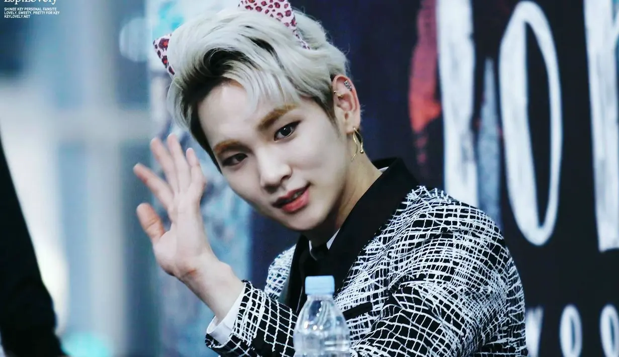 Key mempunyai arti kunci. Dan Key SHINee memang mempunyai hal yang harus dimiliki seorang idol. Mulai dari menyanyi, menari, fashion, dan keahlian bahasa asing. (Foto: koreaboo.com)