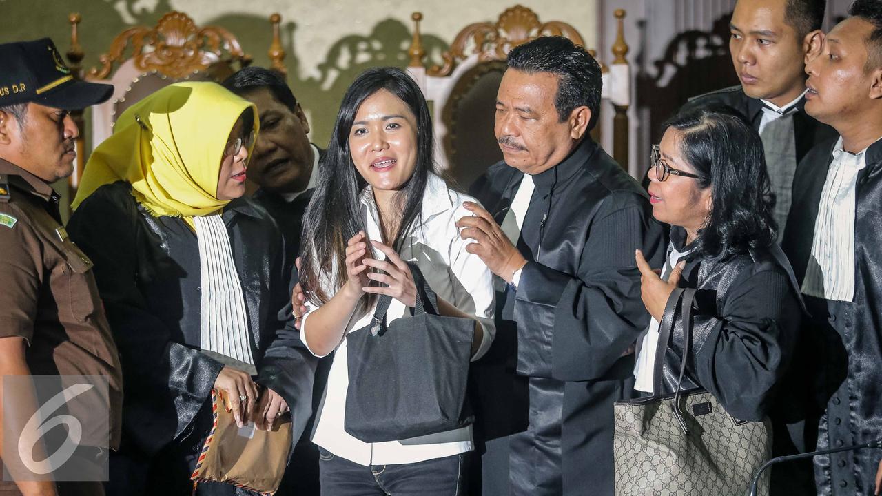 20161027- Ekspresi Jessica Kumala Wongso Usai Divonis 20 Tahun Penjara-Faizal Fanani