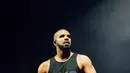 Berencana membuat sebuah lagu untuk Rihanna, Drake belum menceritakan kisah seperti apa yang akan dimuat dalam lagu tersebut yang rencananya akan ditulis bersama Taylor Swift. (AFP/Bintang.com)