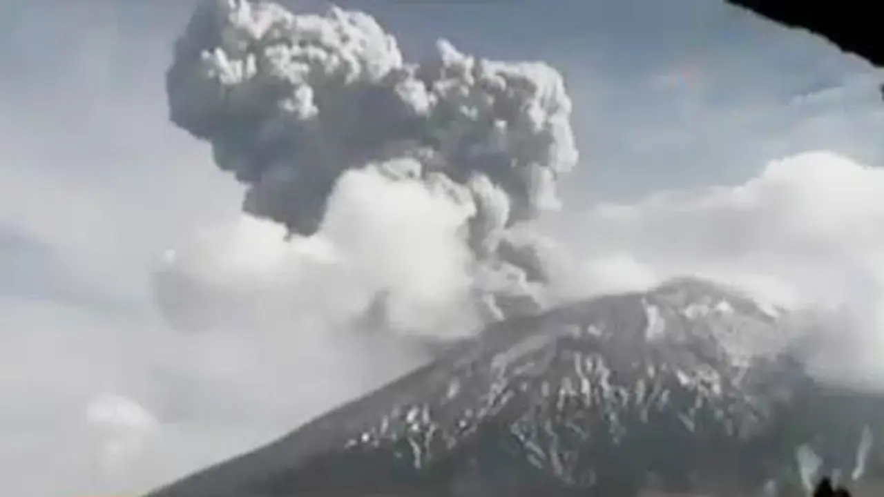 Perdagangan Manusia di Jakarta hingga Gunung Berapi di Meksiko