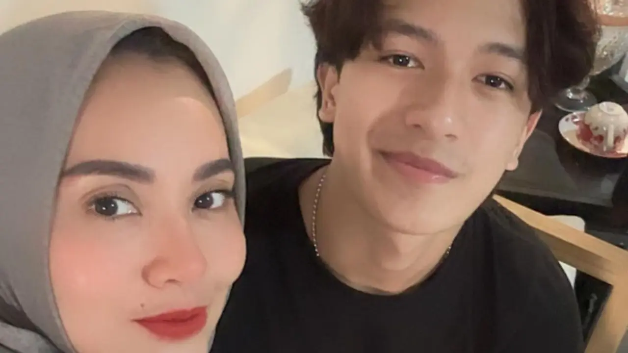 Elma Theana dan keponakan (Instagram/elmatheana)