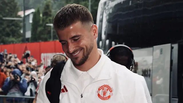 Foto: Debut Manis Mason Mount Bersama MU, Berikan Umpan Terobos Ciamik dan Hampir Cetak Gol