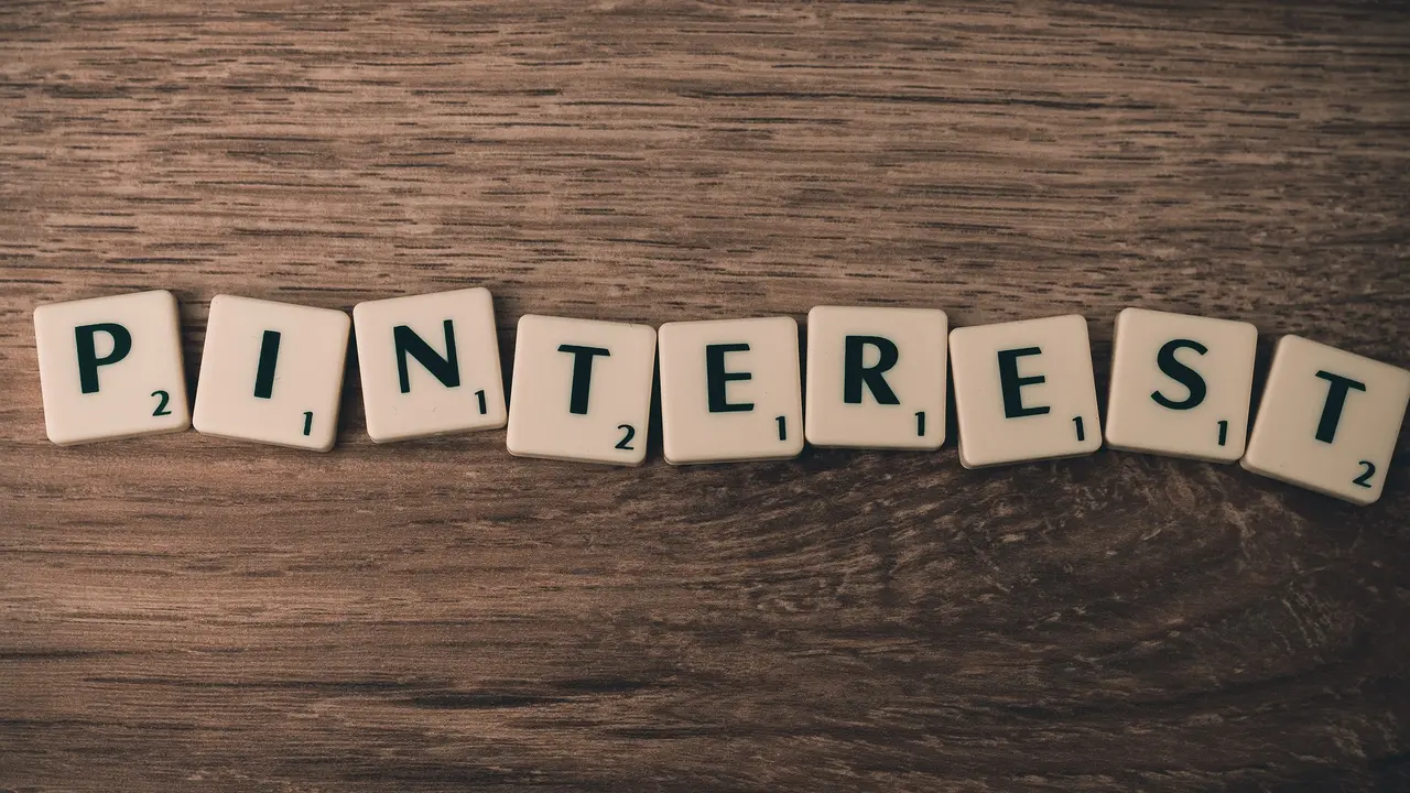 Ilustrasi cara, download video, Pinterest