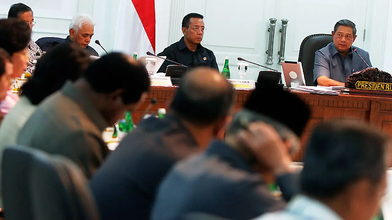 rapat-kabinet121120b.jpg