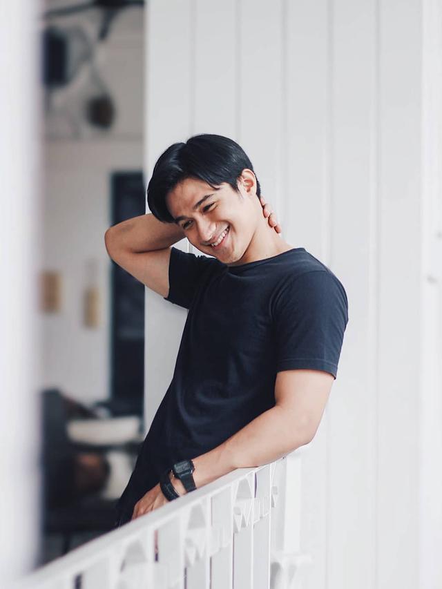 6 Potret Lavicky Nicholas,