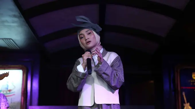 [Bintang] Jelang Ramadan, Fatin Shidqia Daur Ulang Lagu Chrisye