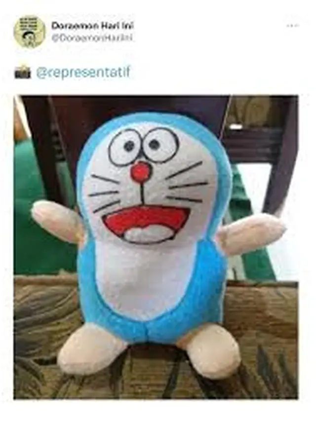 6 Bentuk Boneka Doraemon Ini Nyeleneh, Absurd Banget