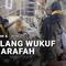 Sehari jelang wukuf, jemaah haji Indonesia, Senin pagi sudah mulai bergeser menuju Arafah. Pergerakan dibagi dalam tiga tahap mulai pukul 7 pagi hingga 5 sore waktu Arab Saudi.
