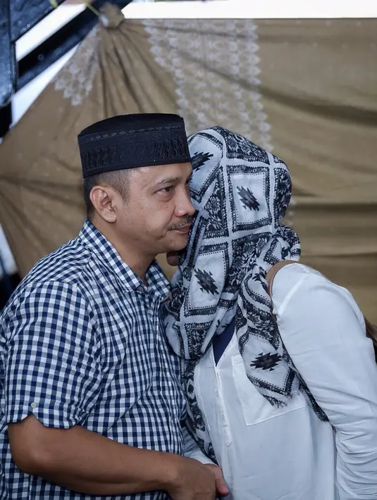 Sebelum akhirnya menghembuskan nafas terakhirnya, kondisi almarhum sempat membaik. Kondisi kembali memburuk, menjelang kematiannya. (Galih W. Satria/Bintang.com)