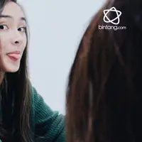 Pesona Caitlin Halderman yang memerankan Starla dalam film Surat Cinta untuk Starla.