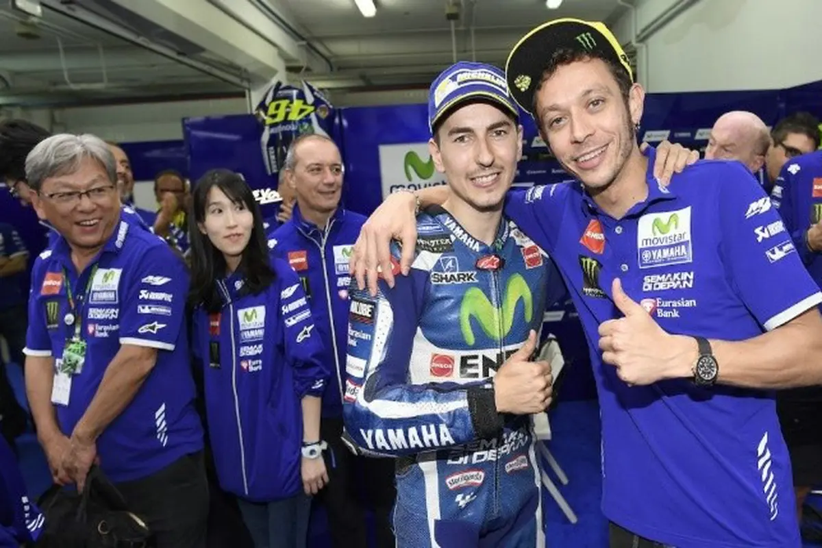 Valentino Rossi dan Jorge Lorenzo