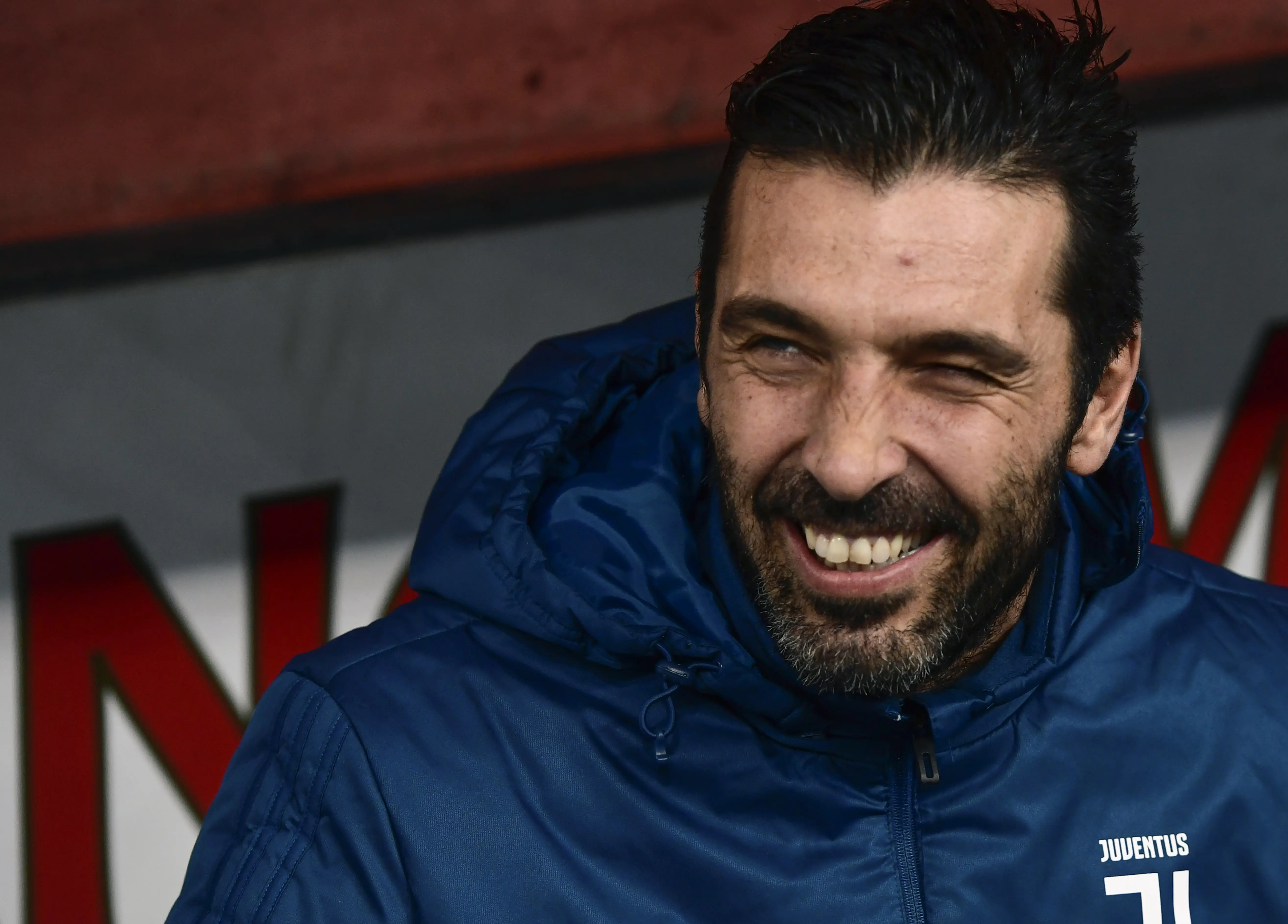 Gianluigi Buffon resmi berusia 40 tahun (MIGUEL MEDINA / AFP)