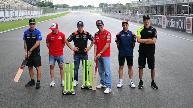 Foto: Ragam Aktvitas Unik Para Pembalap Jelang MotoGP India 2023, Main Kriket hingga Ikut Berjoget