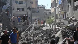 Sedikitnya 37 warga Palestina tewas imbas serangan tentara Israel di Jalur Gaza sejak Jumat 4 Juli 2025 dini hari. (Eyad BABA/AFP)