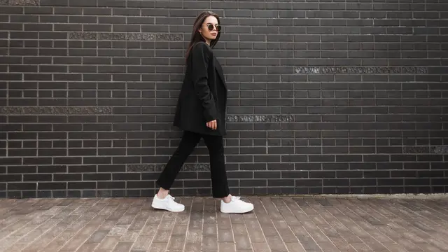 Mix and Match Blazers with Sneakers when leaving the office