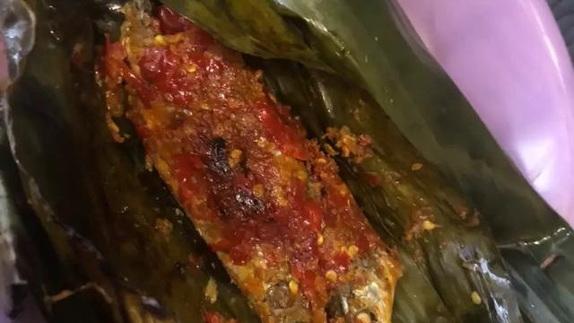 Resep pepes ikan bumbu rujak. (dok. Cookpad @cook_28304045)