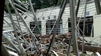 Baru 2,5 Tahun Aula Kantor Disdik Ambruk