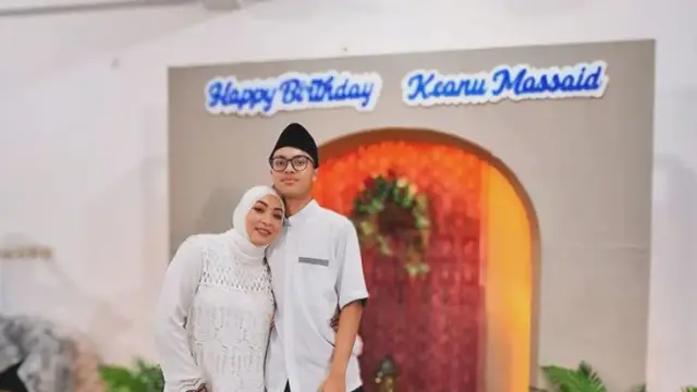 Angelina Sondakh Rayakan Ulang Tahun Keanu Massaid ke 15. [@angelinasondakh09]