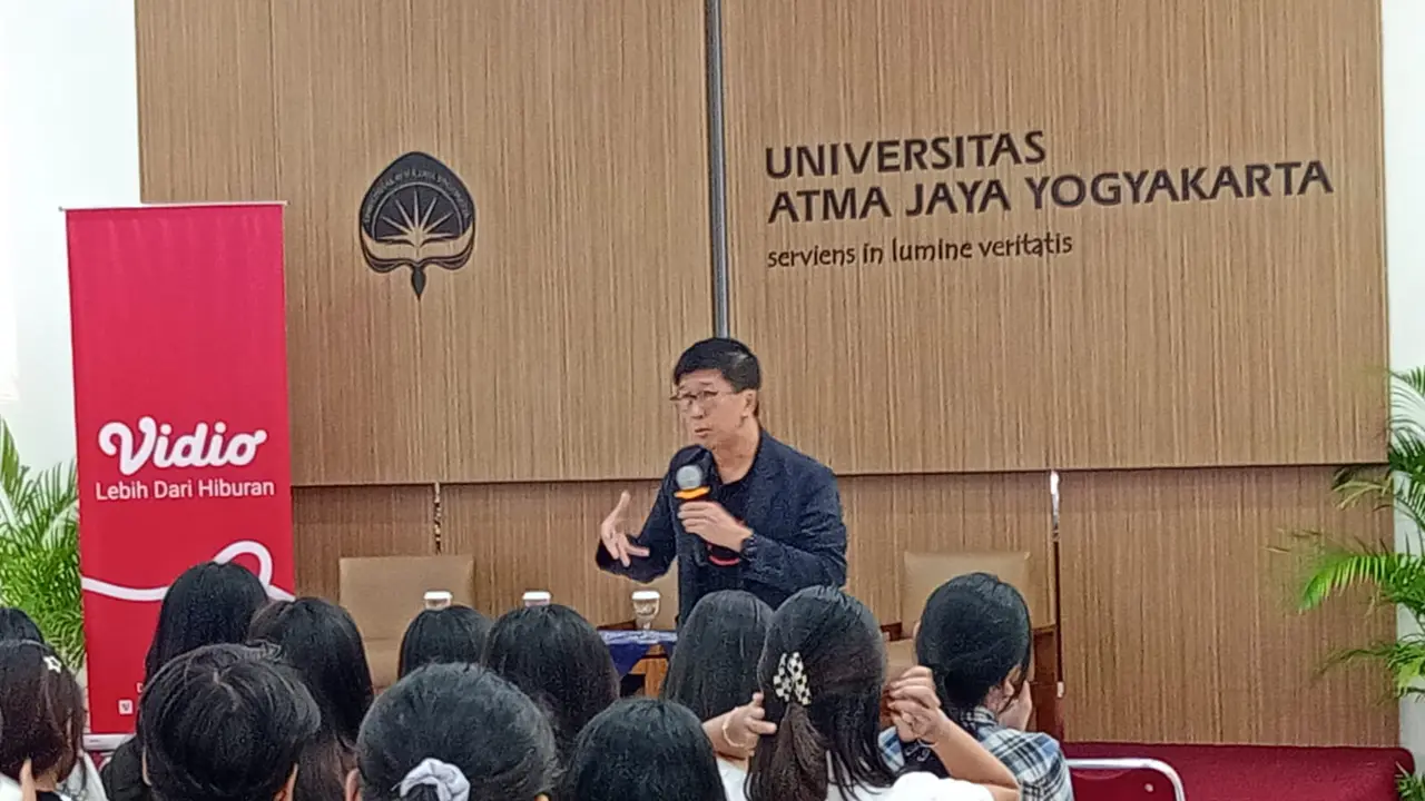CEO Vidio Sutanto Hartono