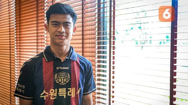 Foto: Pakai Nomor Punggung 23, Suwon FC Resmi Kenalkan Pratama Arhan Jadi Pemain Barunya