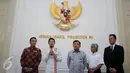 Pembalap F1, Rio Haryanto memberikan keterangan usai diterima Wakil Presiden Jusuf Kalla di Istana Wapres, Jakarta, Senin (14/3/2016). Kedatangan Rio untuk meminta restu jelang laga perdana Formula 1, (20/3). (Liputan6.com/Helmi Fithriansyah) 