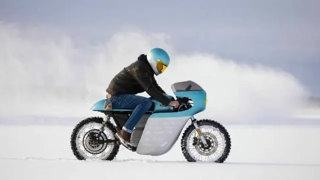 Motor listrik RGNT No.1 Classic melampaui tiga rekor sekaligus