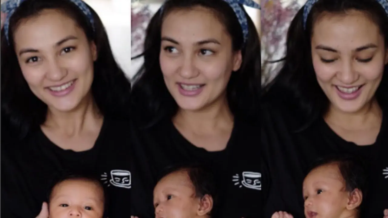 Atiqah Hasiholan