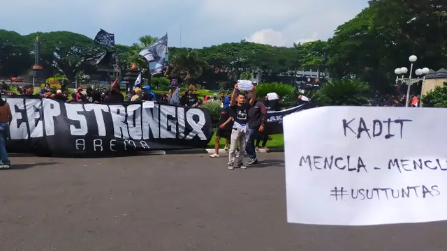 Gelombang Aksi Aremania Tuntut Usut Tuntas Tragedi Kanjuruhan