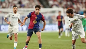Fulham dan Everton Buru Hector Fort, Barcelona Buka Opsi Jual Plus Buy-Back