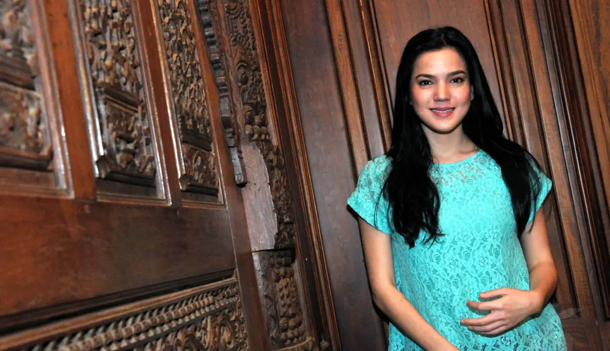 Meski tanpa kehadiran si buah hati dalam kehidupannya Alice Norin merasa enjoy. (Liputan6.com/Panji Diksana)