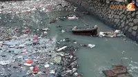 [VIDEO] `Bak Sampah` Raksasa di Teluk Gong Jakarta Utara