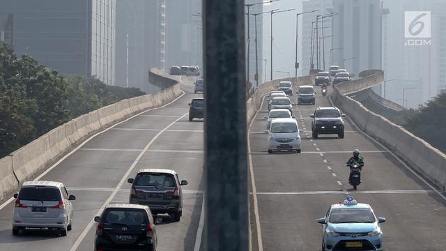 Sering Dirazia, Pemotor Tetap Nekat Terobos JLNT Kampung Melayu - Tanah Abang