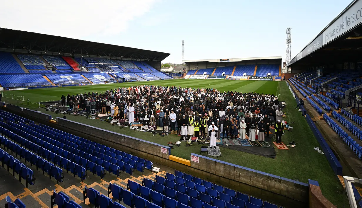 Dalam jajaran dewan klub terkini, jabatan Direktur Tranmere Rovers dipegang oleh Lukito Wanandi. (AFP/Paul Ellis)