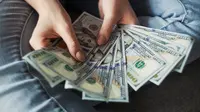 40 Financial Quotes About Money Management, Saving, Investing, and Debt