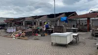 Rumah dan kios di Sidoarjo rusak diterjang angin puting beliung. (Dian Kurniawan/Liputan6.com)
