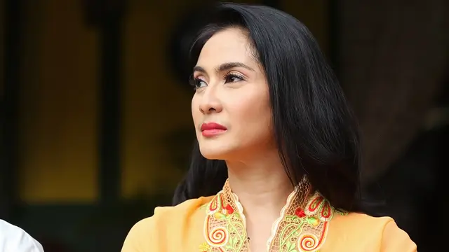 [Bintang] Maudy Koesnaedi