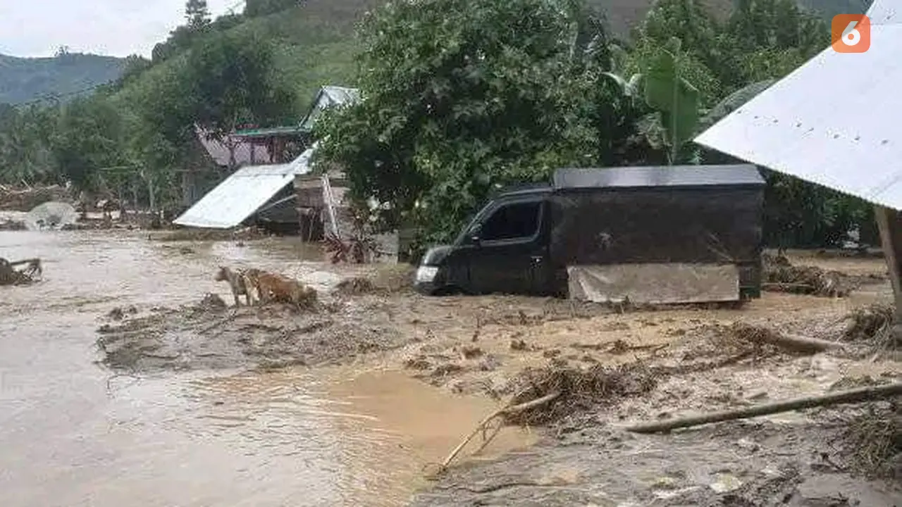 Banjir bandang di Parigi Moutong