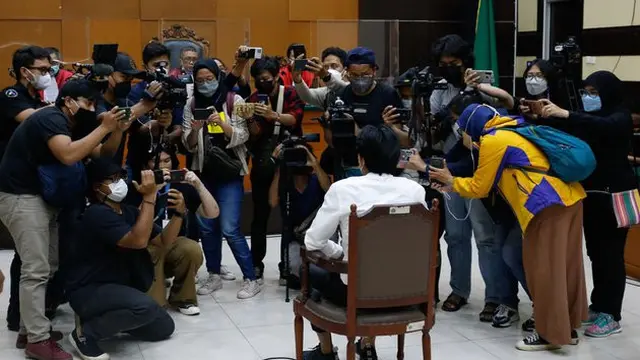 6 Potret Gaga Muhammad di Persidangan Lanjutan, Dituntut Hukuman 4 Tahun