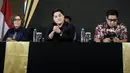<p>Ketua Umum PSSI, Erick Thohir (tengah), Ketua Steering Committee Piala Presiden 2025, Maruarar Sirait (tengah kanan), Direktur SCM, Harsiwi Achmad dalam konferensi pers Piala Presiden 2025 di Menara Danareksa, Jakarta, Jumat (13/06/2025). (Bola.com/Bagaskara Lazuardi)</p>