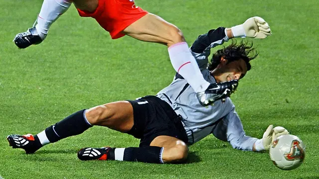 Foto Piala Eropa: Kokoh di Bawah Mistar Gawang, 8 Kiper dengan Cleansheet Terbanyak di Final Gelaran Euro, Termasuk Buffon dan Neuer